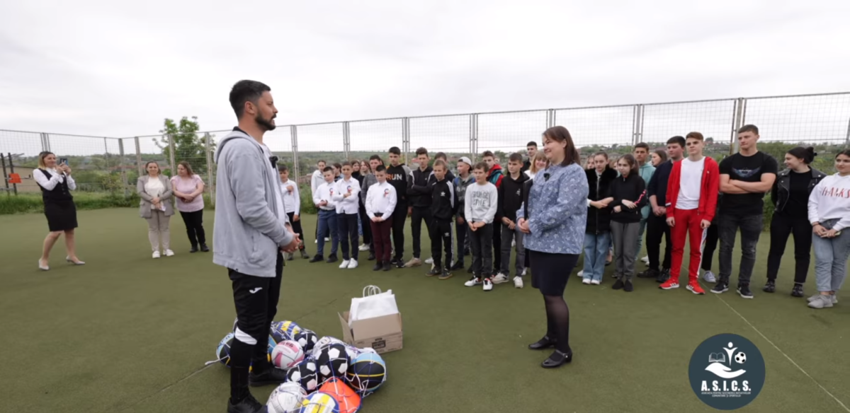 Gimnaziul ,,Marcu Tarlev” din s.Bașcalia a beneficiat de noi echipamente sportive