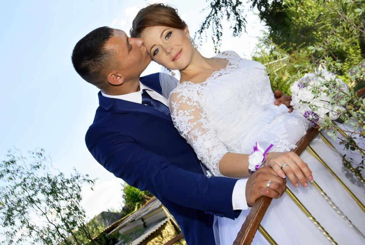 ,,Familia fericită este asemeni unei păpădii, iar din momentul când semința acesteia este luată de vânt, rămâne doar o simplă tulpină” - istoria familiei Marcu