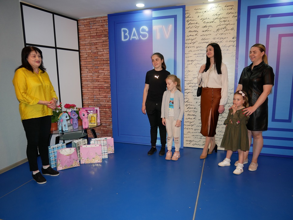 (FOTO) Participanții la concursul Mini-miss (mr) și Miss (mr) primăvară au primit premii