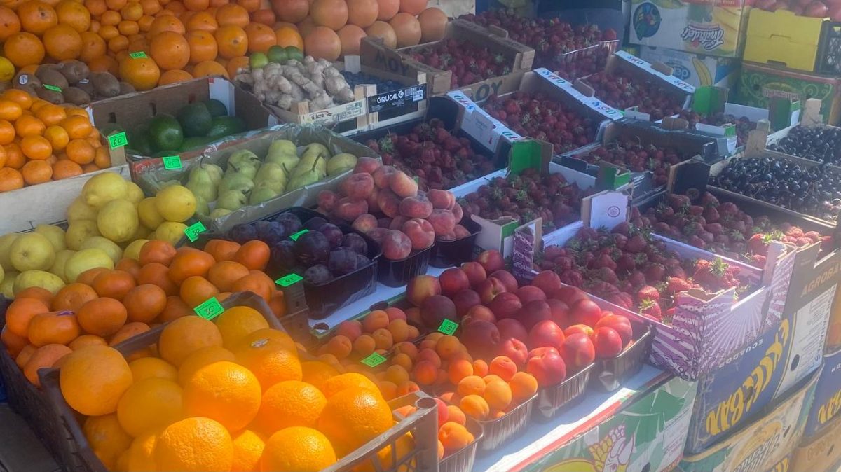 обзор цен на фрукты и овощи на рынке Басарабяски