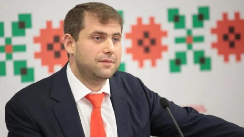 Шор открывает в Молдове "Фонд развития демократии" имени себя