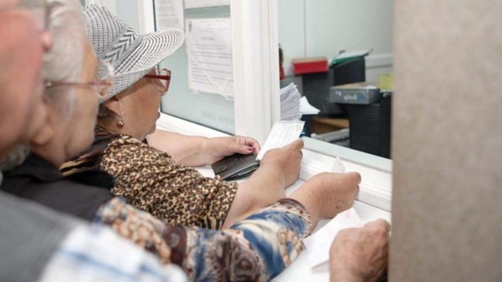 De la 1 iulie, vârsta de pensionare pentru femei a crescut