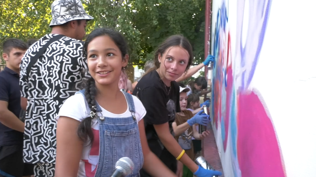 Focuri de artificii și graffiti pentru benificiarii Centrului de tineret ,,Phoenix”