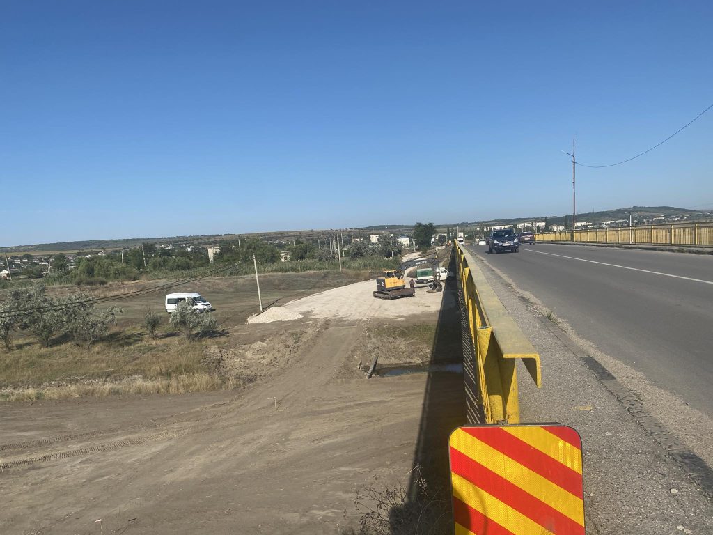 (ФОТО) В городе Басарабяска отремонтируют мост через реку Когыльник