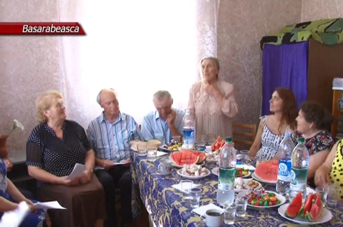 Давайте вспомним. Беседа между поколениями (2014 г.)