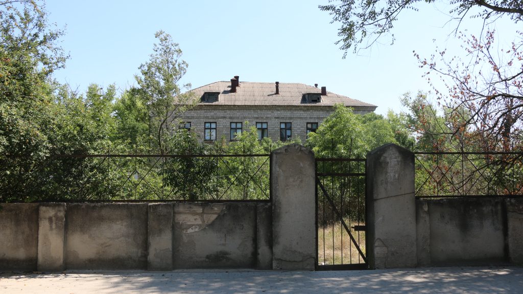 Горсовет отказался принимать на баланс примэрии Басарабяска ж/д больницу