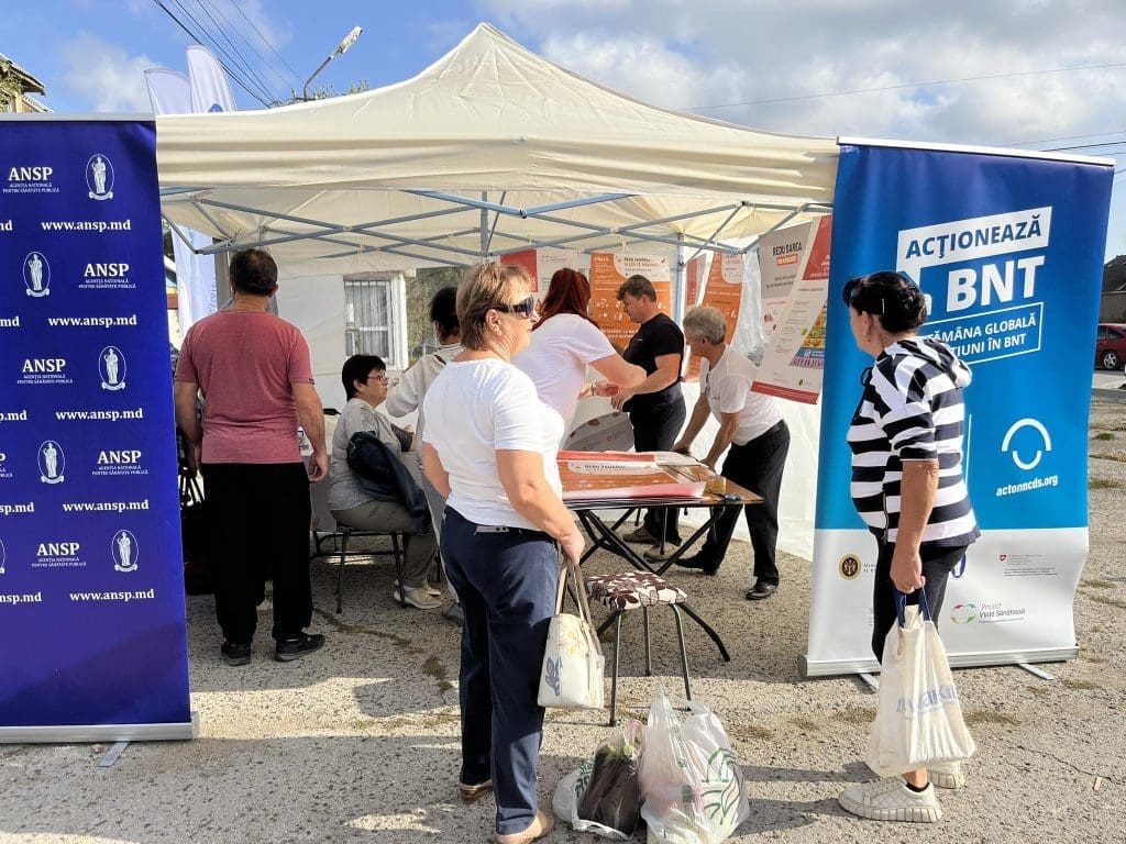 (FOTO) În Basarabeasca s-au desfășurat consultații gratuite la specialiștii pentru prevenirea bolilor netransmisibile