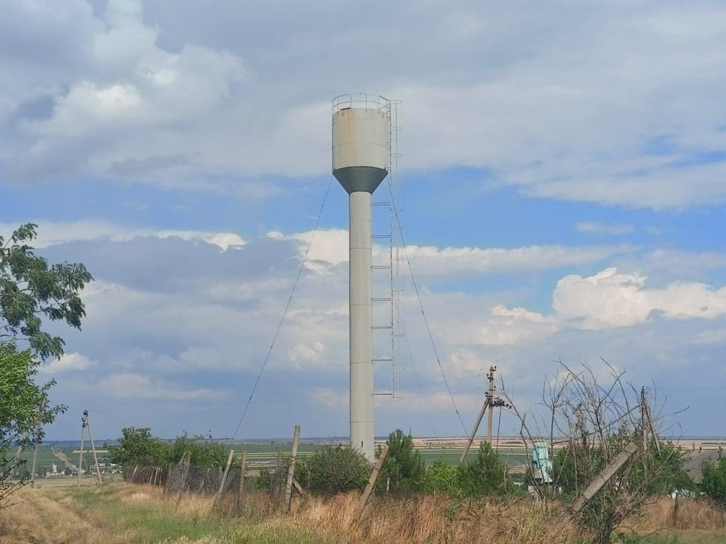 Locuitorii și satul Abaclia sunt nevoiți să supravățuiască caniculei fără apă în robinete