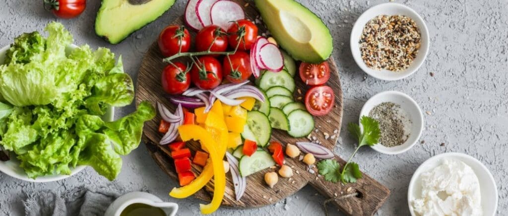 56% респондентов хотят изменить свой рацион питания, но им для этого не хватает денег. Результаты опроса BAStv