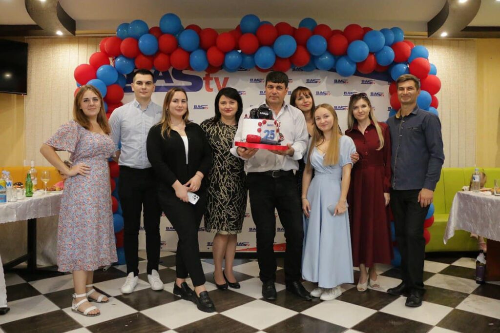 ежегодный опрос BAStv Redacția BAStv își desfășoară sondajul anual. Ajută-ne să devenim mai buni!