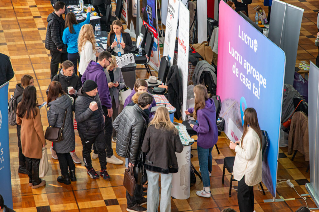 Salariu_mare_și_un_loc_de_muncă_aproape_de casă_Ceși_mai_doresc_candidații_moldoveni_LucruMD