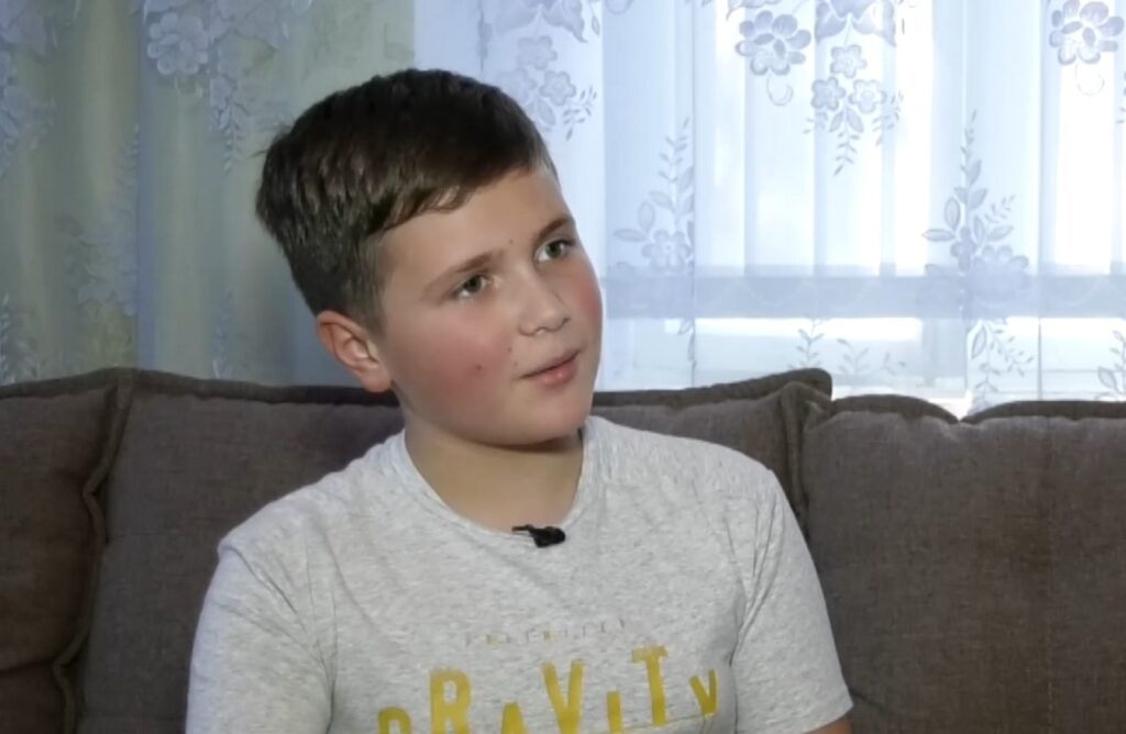 (VIDEO) „Educatorii ne-au spus că are autism”. Istoria lui Alexandru Stratila, copil cu un IQ ridicat
