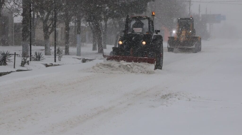 Zăpada a creat dificultăți. Care este situația actuală în raionul Basarabeasca