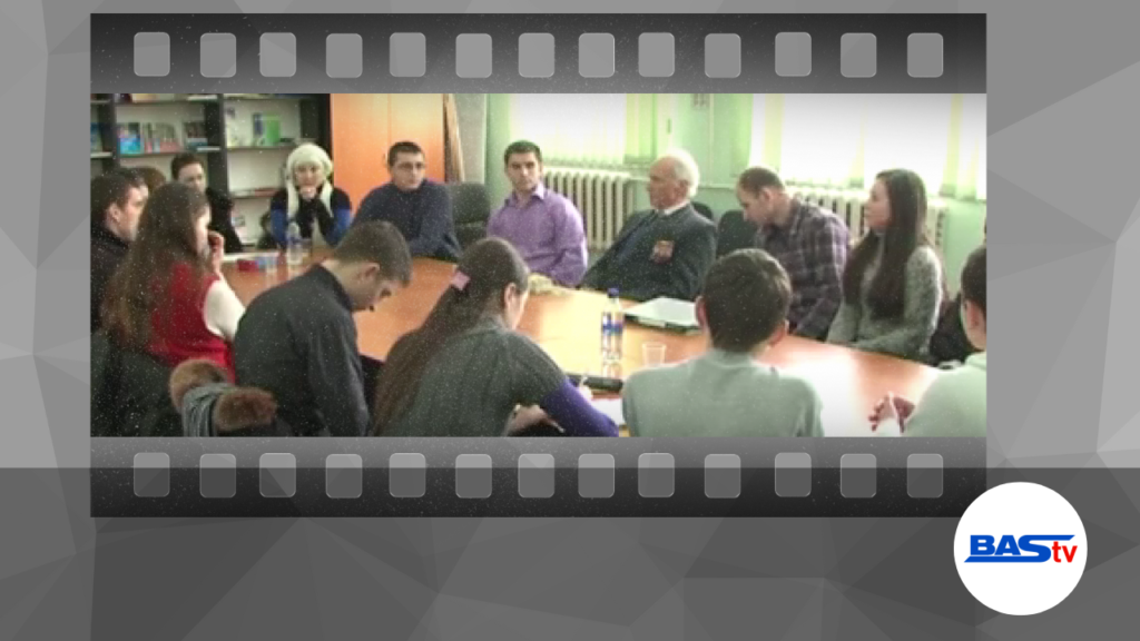 встреча с ветераном войны Иваном Бондаревым в Молодежном центре «Феникс»