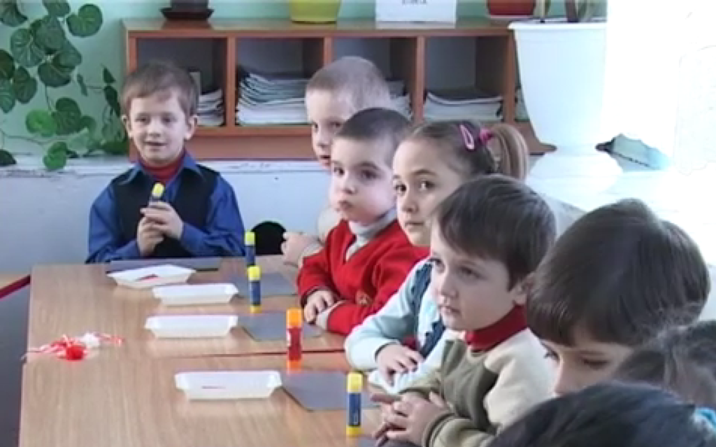 Давайте вспомним. Мэрцишоры от малышей детского сада "Андриеш" (2009 г.)
