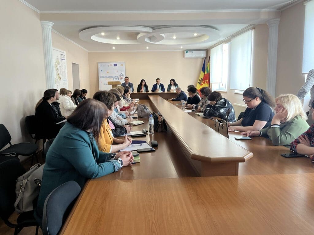 (FOTO) Soluționarea crizelor educaționale și sportive. Ce s-a mai discutat la ședința din Basarabeasca cu autoritățile centrale