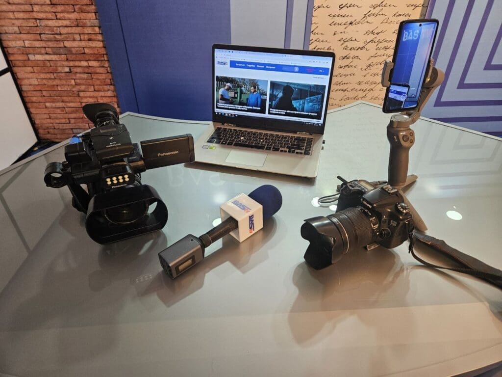Поддержите BAStv. Почему это важно и как нам можно помочь