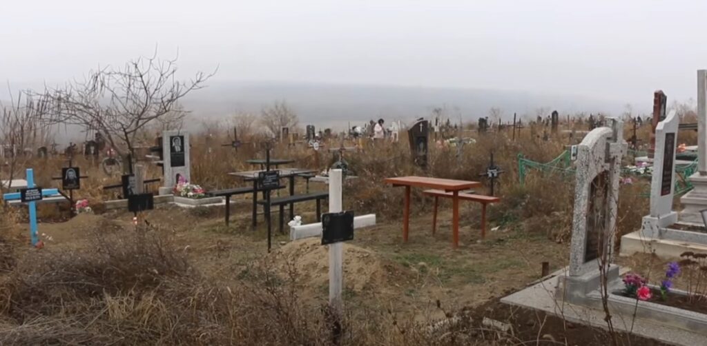 Примэрия Басарабяски призвала горожан выйти на субботник и убрать на кладбище