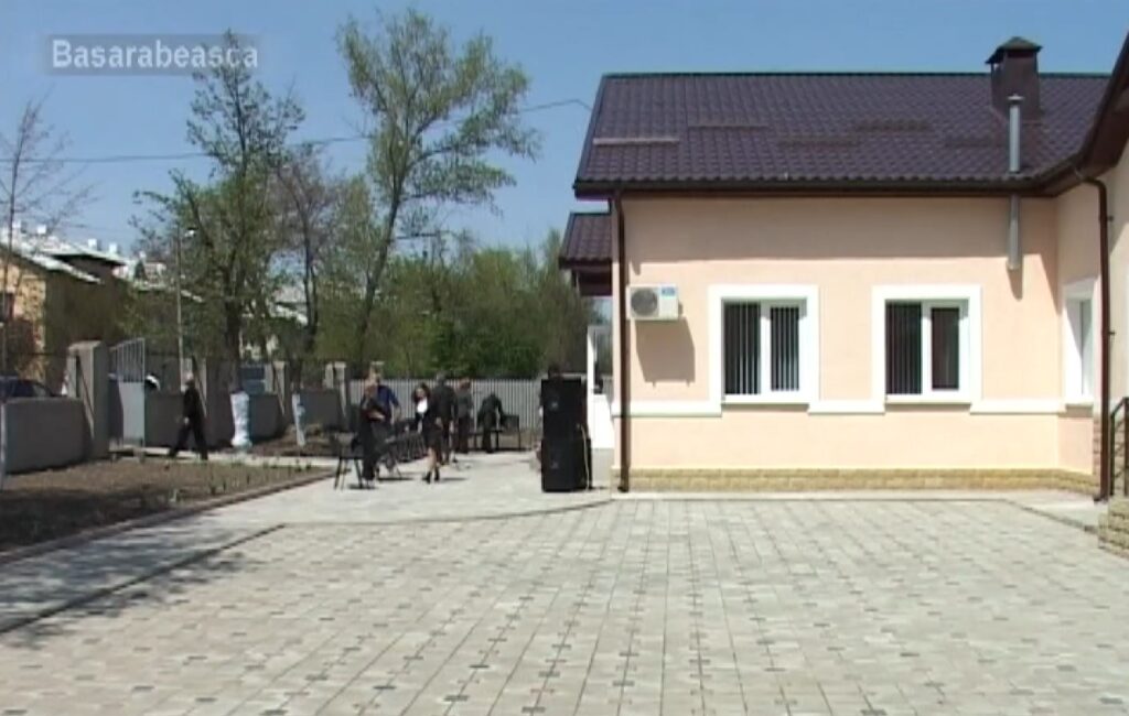 Давайте вспомним. Открытие в Басарабяске многофункционального центра «Recunostinta» (2012 г.)