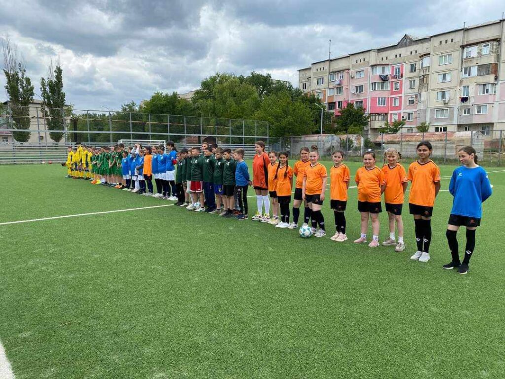 соревнования по футболу Басарабяска