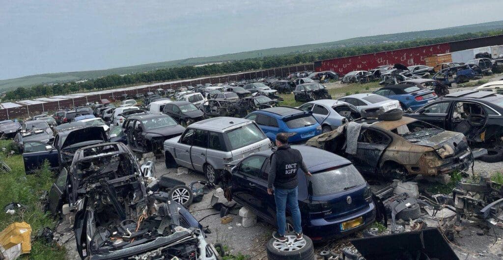 (ВИДЕО) В Молдове выявлена контрабанда автозапчастей и дорогих машин на 14 млн леев