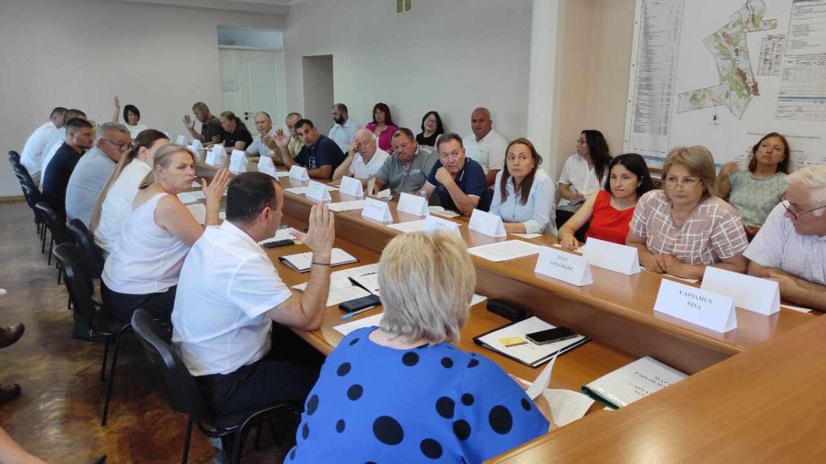 Выделение средств из свободных остатков и резервного фонда. Что вызвало разногласия среди советников райсовета Басарабяска