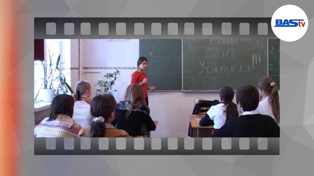 Давайте вспомним. День самоуправления в лицее «Н. Гоголь» г.Басарабяска (2009 г.)