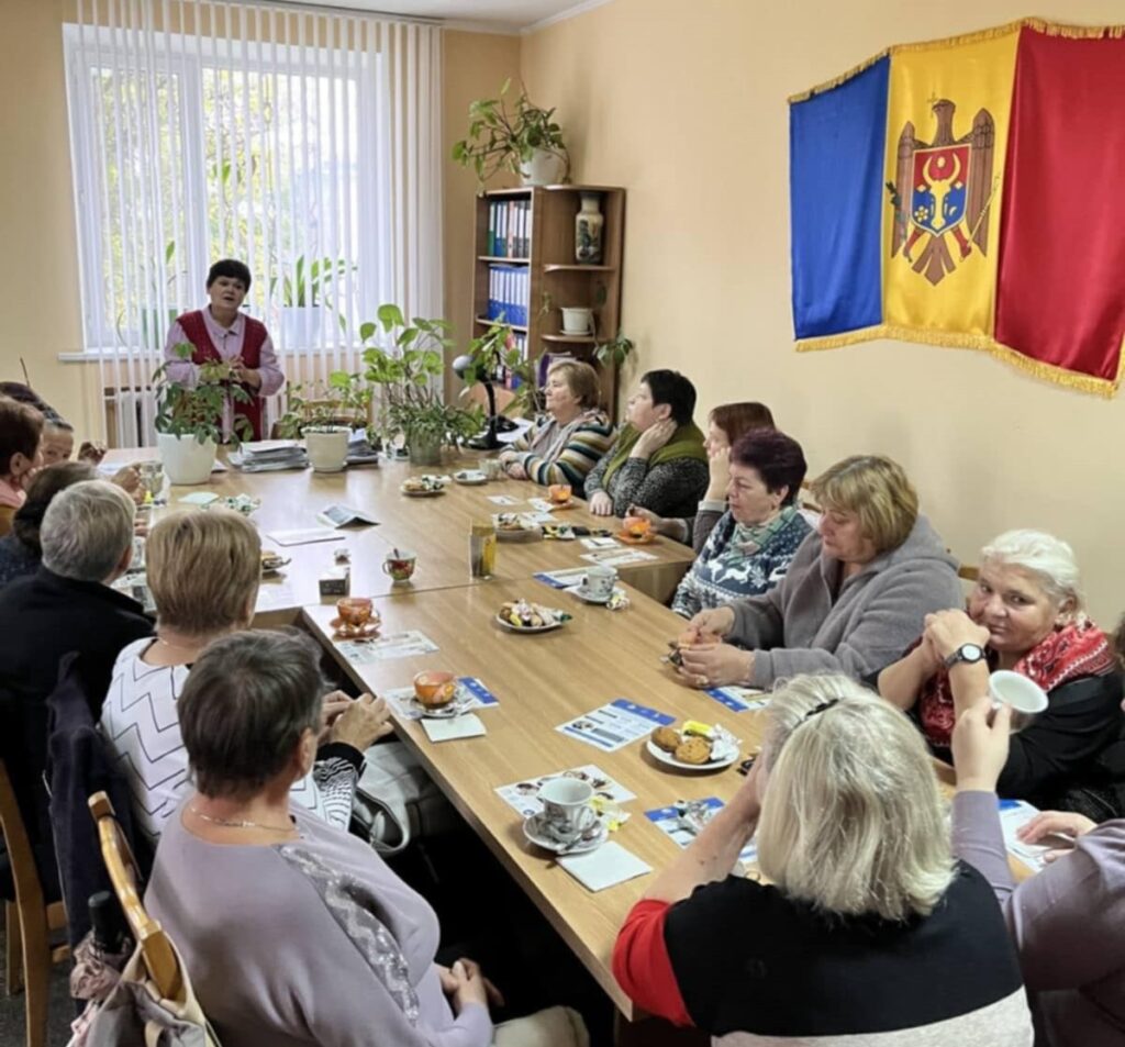 (ФОТО) «Золотой возраст». Территориальная касса соцстрахования Басарабяска провела встречу с людьми старшего поколения
