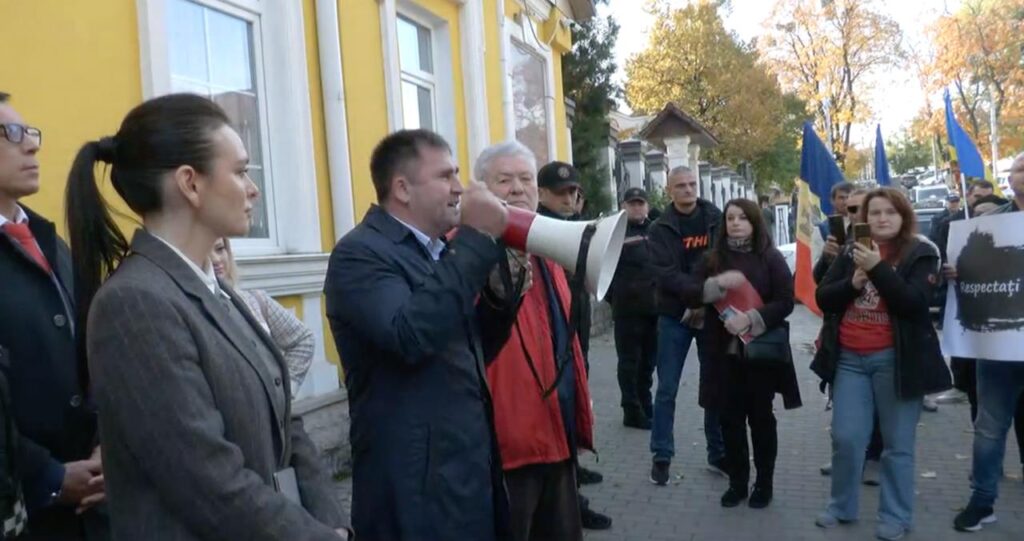 протест референдум