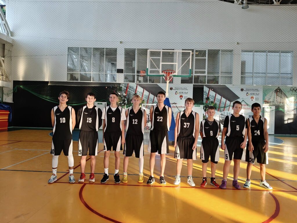 баскетбольная команда из Басарабяски