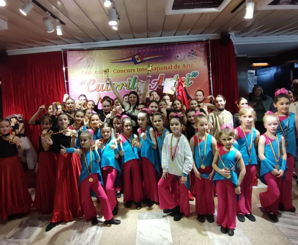 Успех коллектива из Басарабяски в танцевальном конкурсе: "Assorti Dance" завоевал два первых места