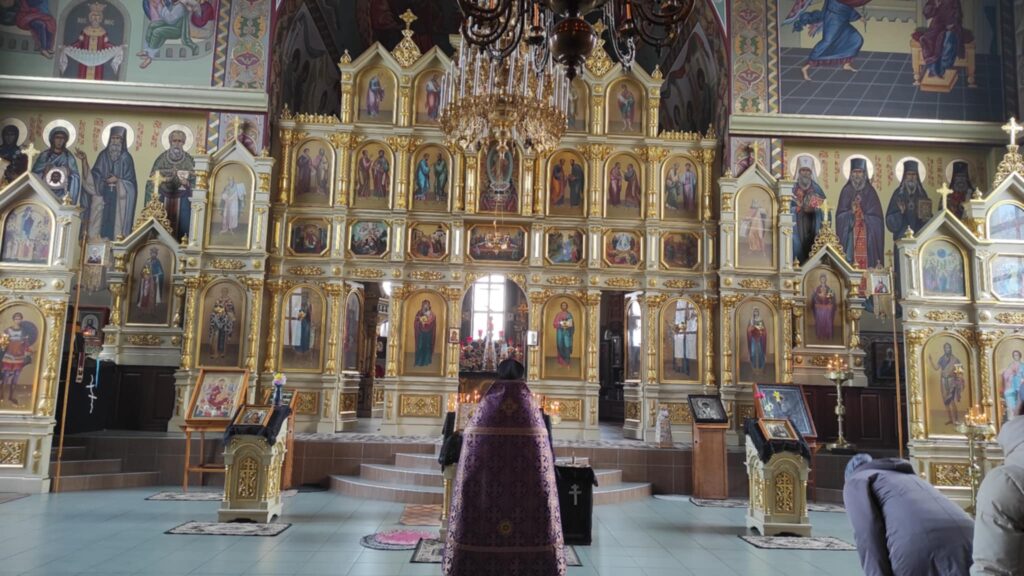 (ФОТО) В Благовещение Пресвятой Богородицы в Басарабяском Храме прошло торжественное богослужение