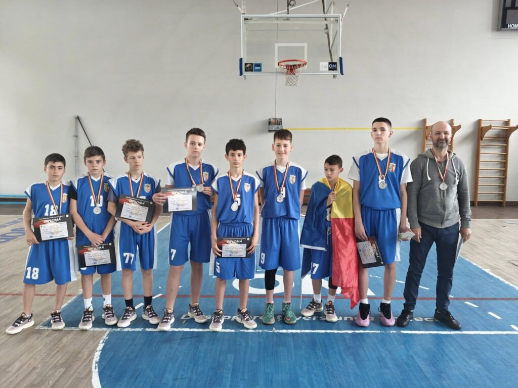 (ФОТО) Баскетболисты из Басарабяски завоевали серебро на чемпионате Молдовы в категории U-14