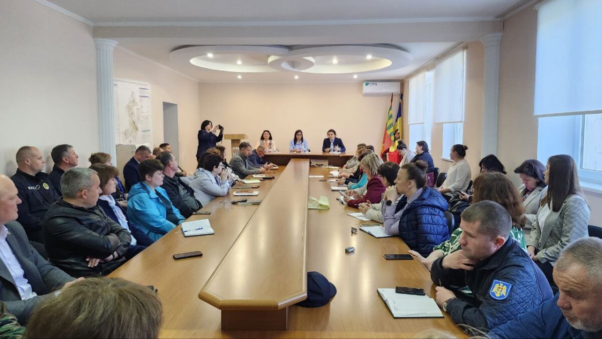 (FOTO) Vizita Ministerului Finanțelor la Basarabeasca: Probleme locale discutate direct cu autoritățile și antreprenorii
