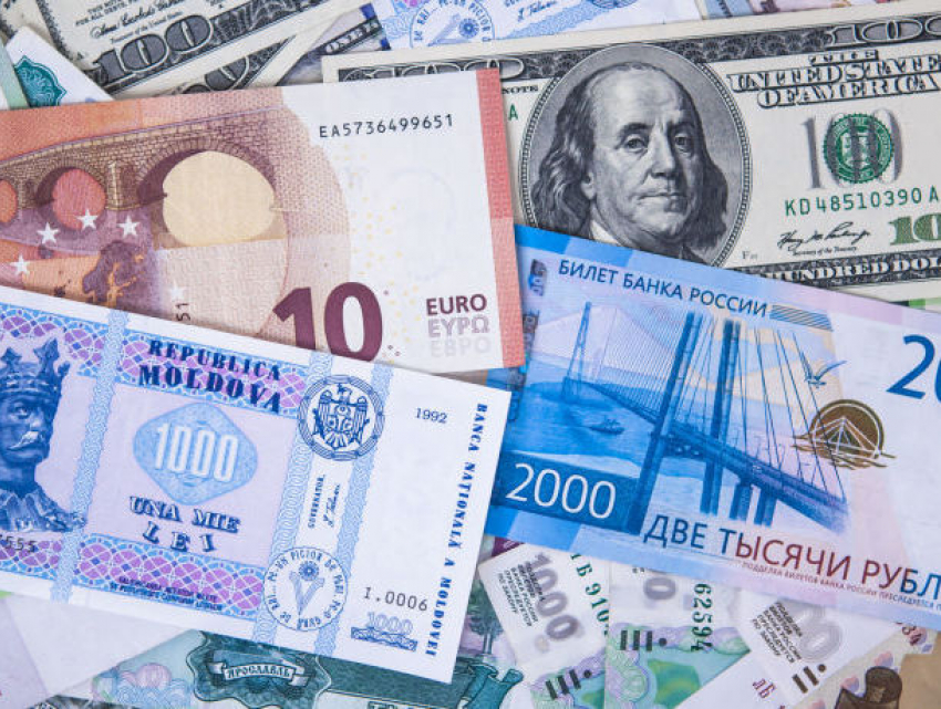 Курсы валют на 18 августа: снижение евро и доллара, рост гривны