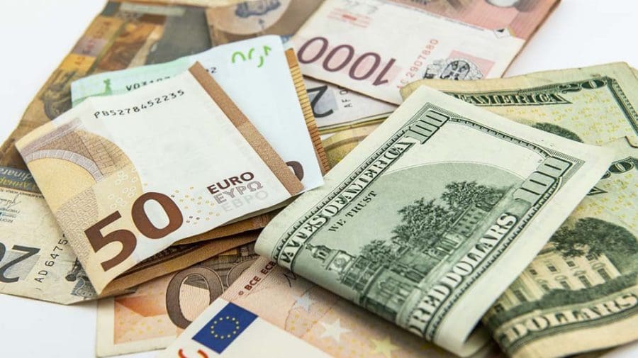 Евро и румынский лей укрепились: свежие курсы валют в Молдове