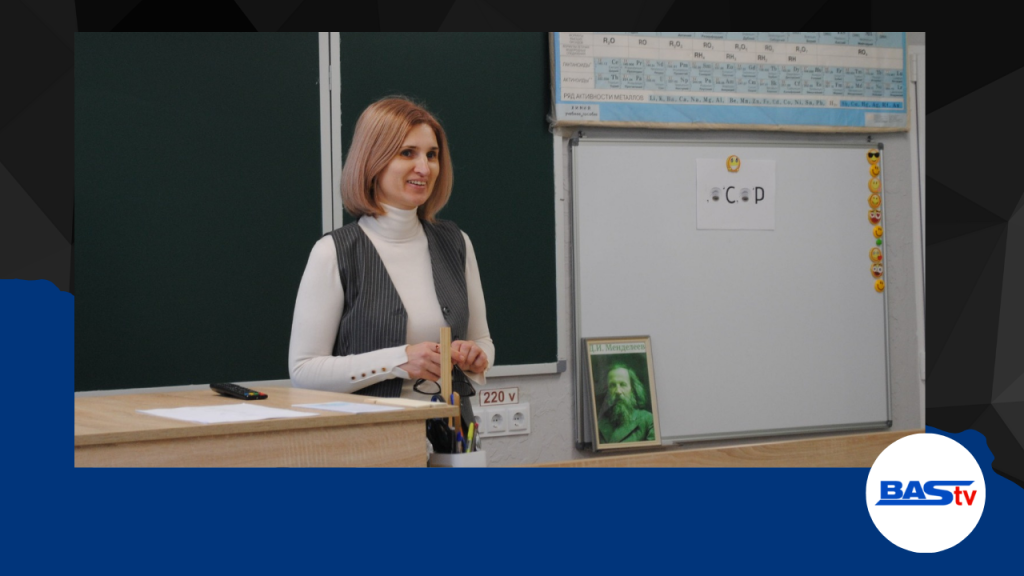 (ВИДЕО) Учитель химии и биологии Светлана Радова о профессии и материнстве