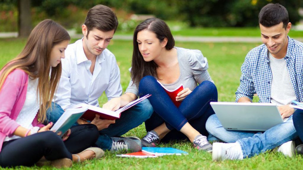 Молодёжь Молдовы приглашают на стажировки в госструктурах