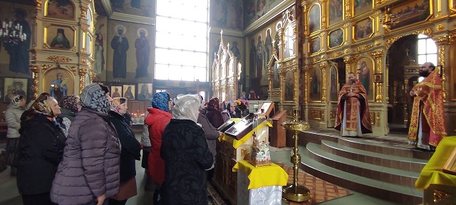 служба в Храме