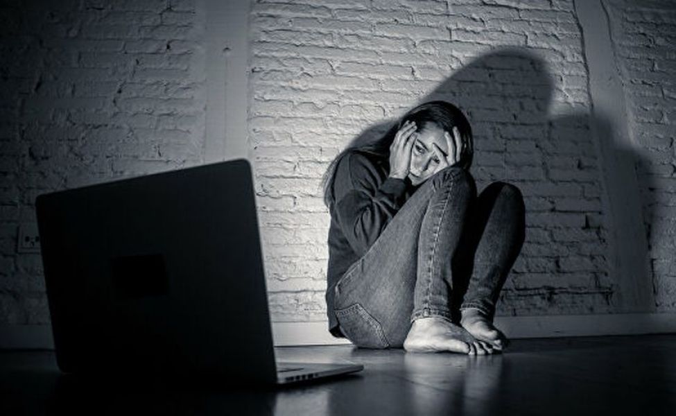 насилие в сети