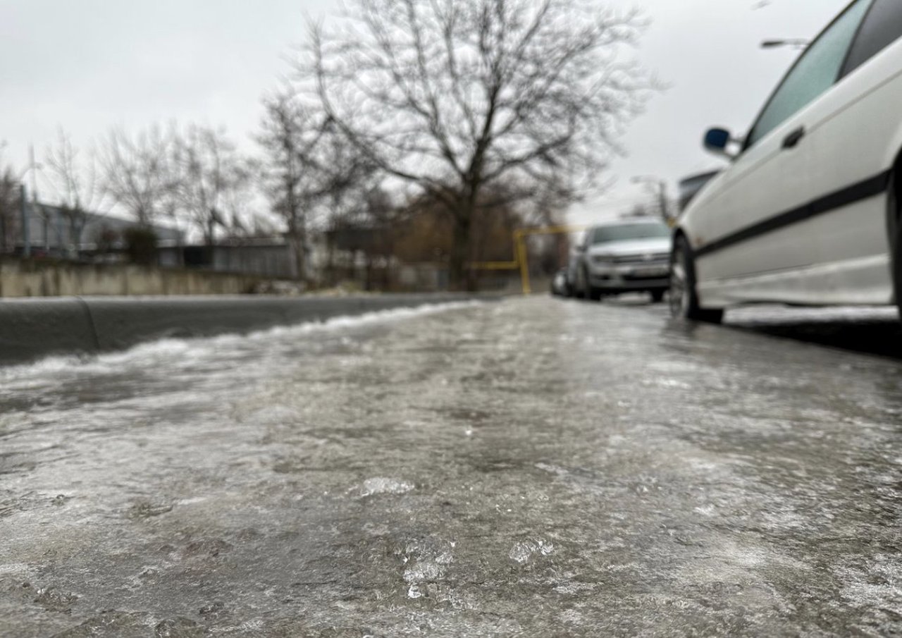 condițiile meteo nefavorabile