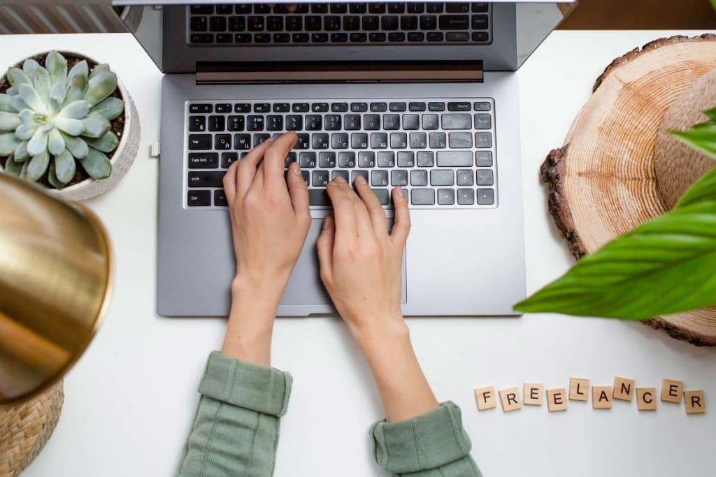 фрилансеры