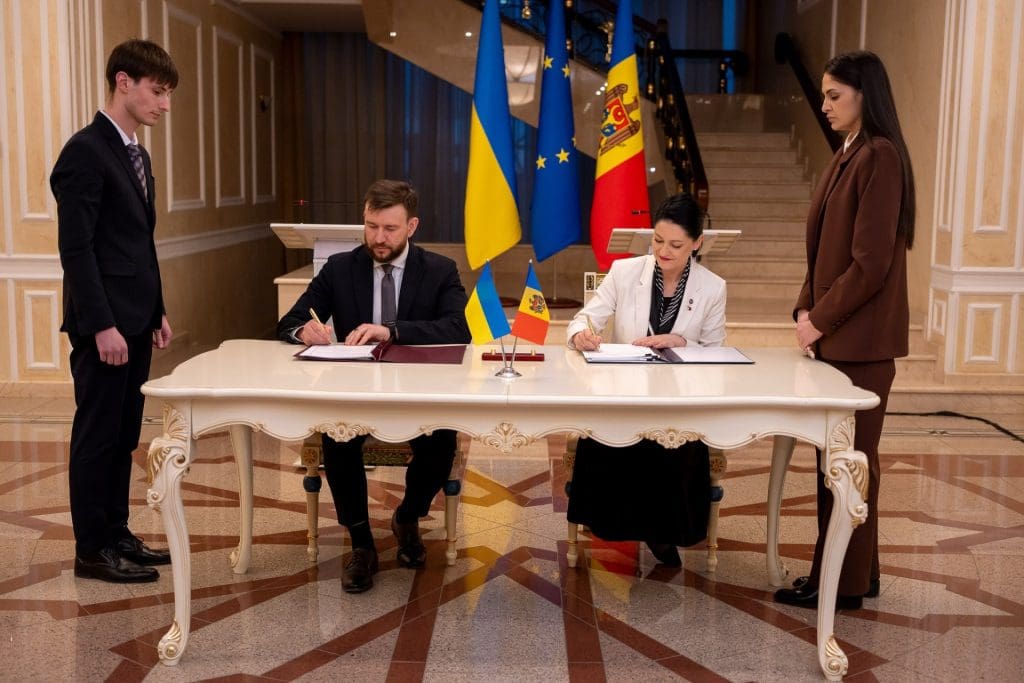 подписание соглашения между Молдовой и Украиной