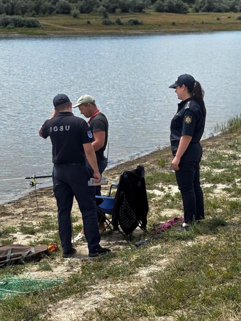 Poliția și salvatorii Cimișlia