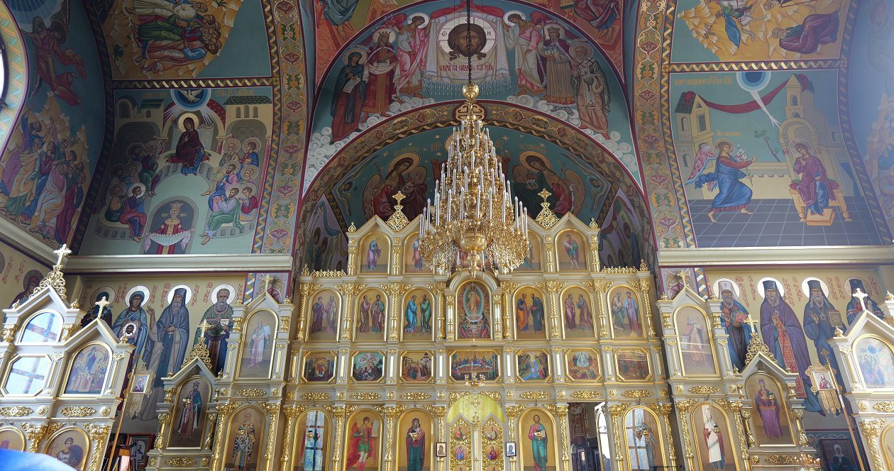 храм святого Николая Басарабяска