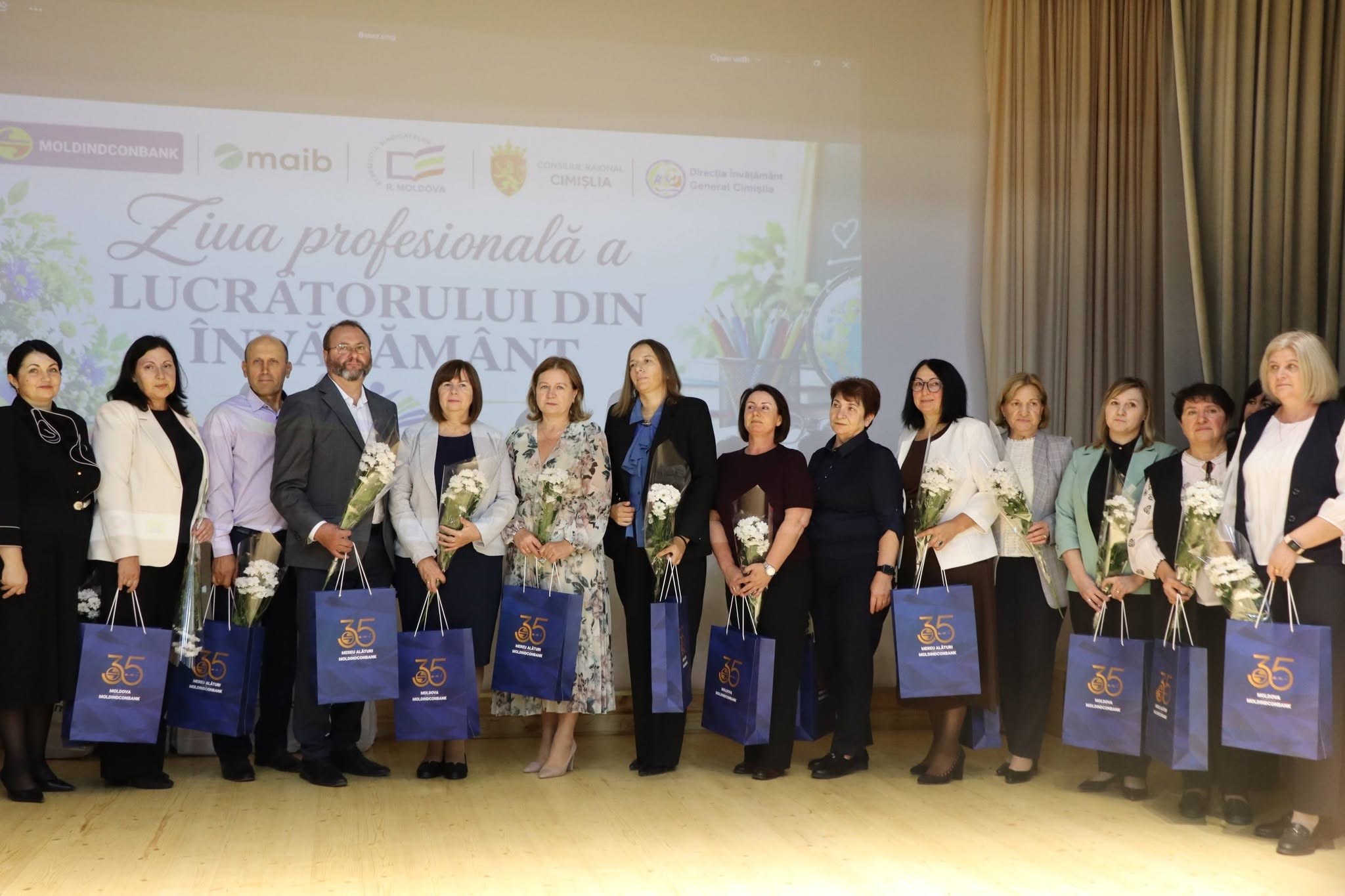 pedagogul anului