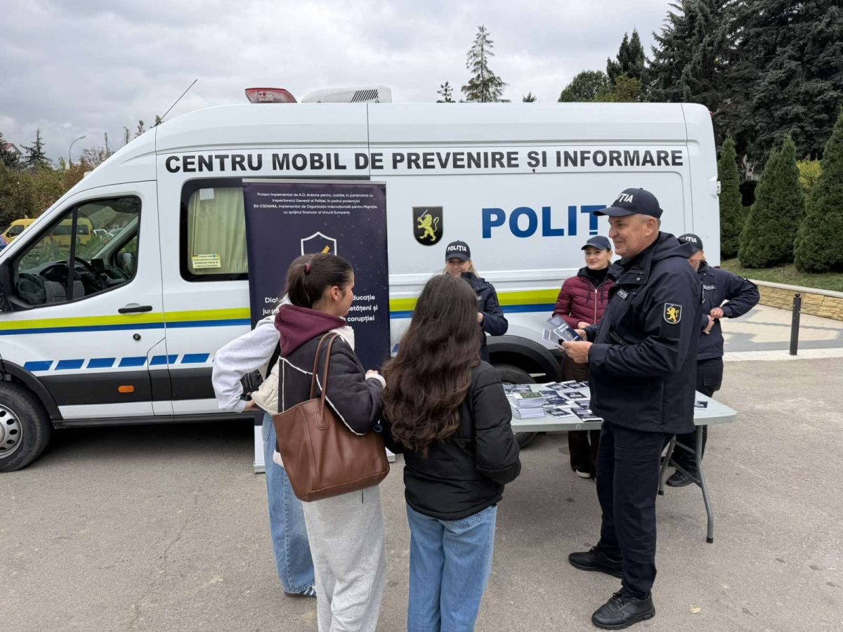 activitate de informare